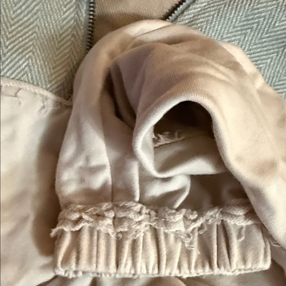 Two-Tone Pullover with High Collar - Picture 6 of 6